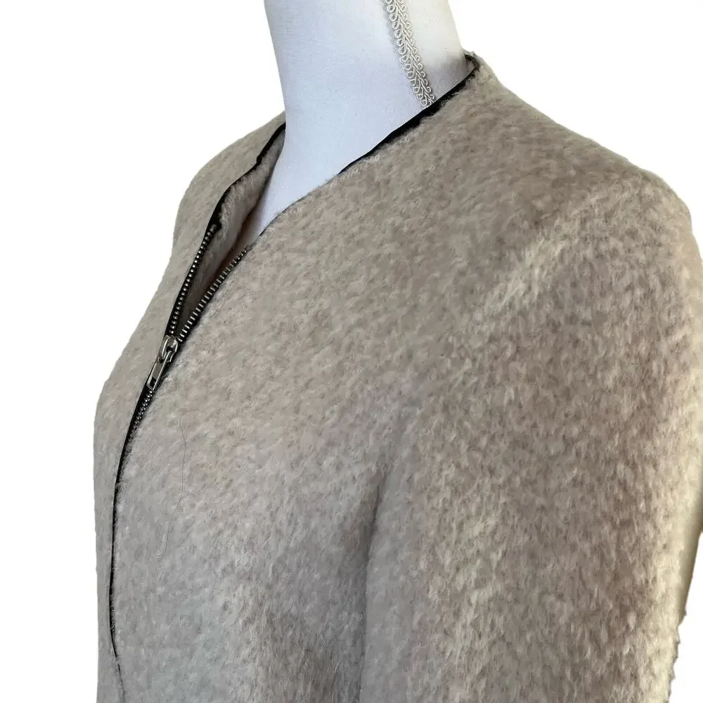 Forever 21 Jacket Size M Ivory Black Trim Full Zip Furry Fuzzy Teddy Longline